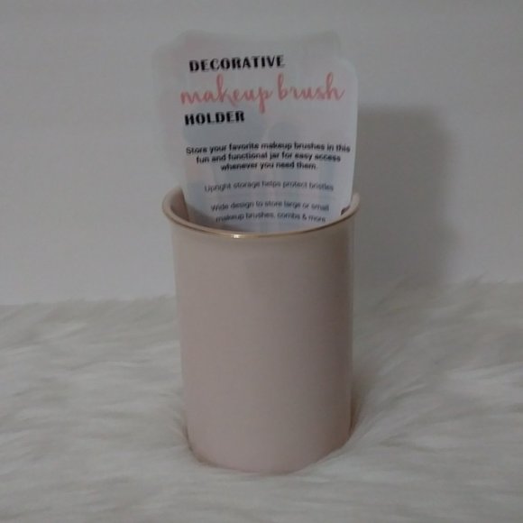 Makeup Brush Holder “Believe in Yourself" Pink Gold - Picture 3 of 9